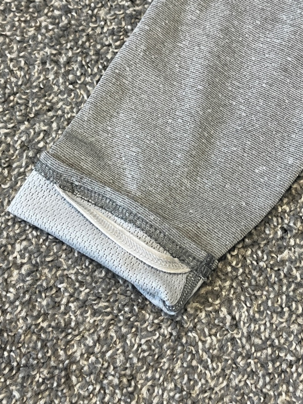 Patagonia Light Heather Gray Zip-Up Pullover Jacket - Picture 9 of 9